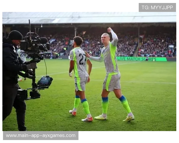 曼城压制水晶宫全场，谢尔基助攻成关键